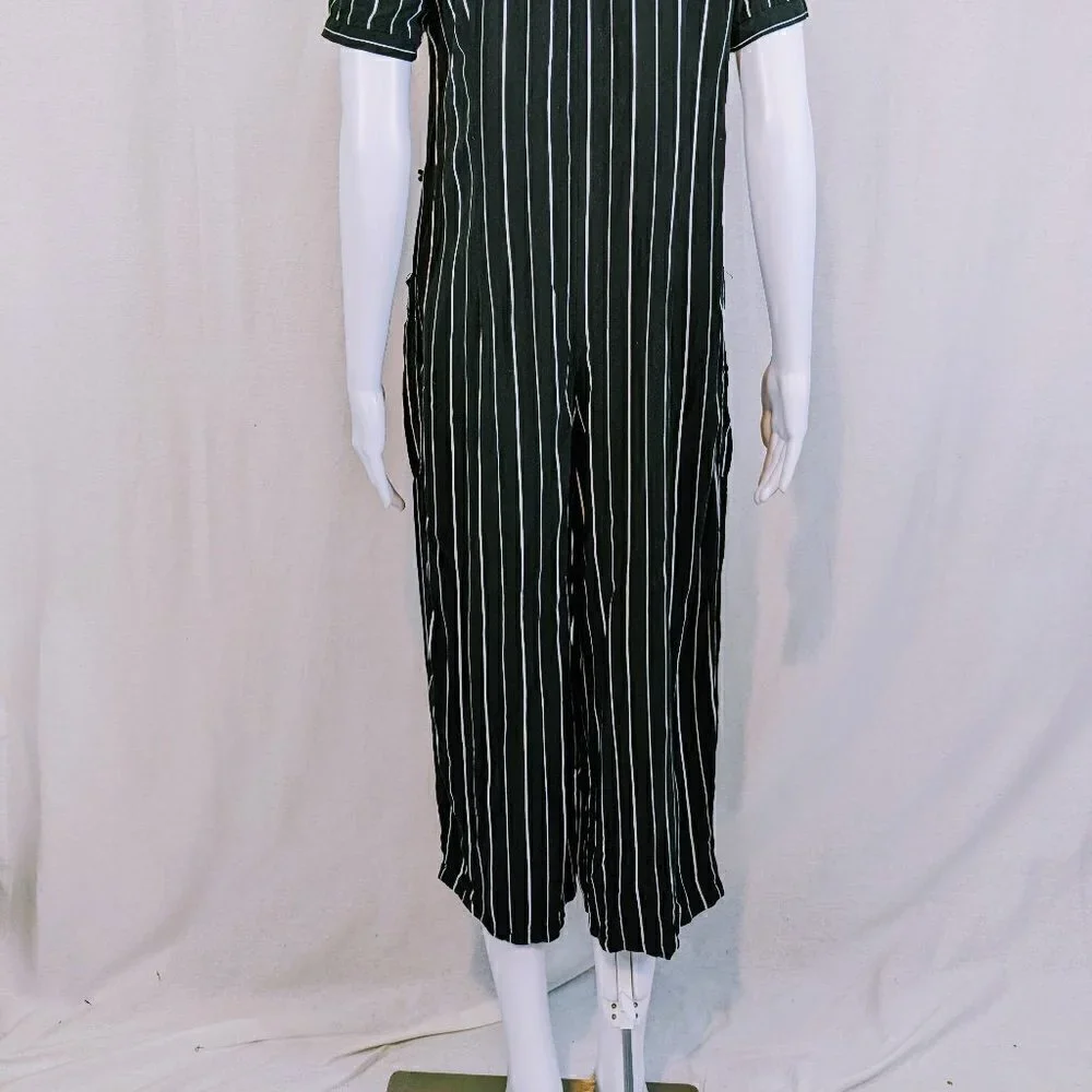Dress Forum Los Angeles Black and White Striped Jumpsuit Women's Size Medium